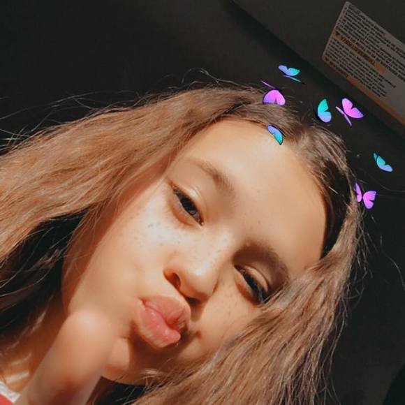 Meet your Posher, Carmen - Picture 1 of 1